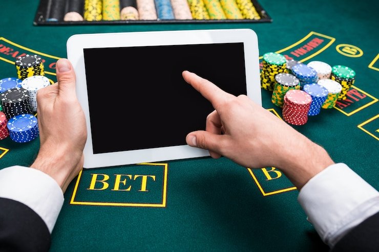Android smartphone showing daftar poker88 app installation and home screen with live table options